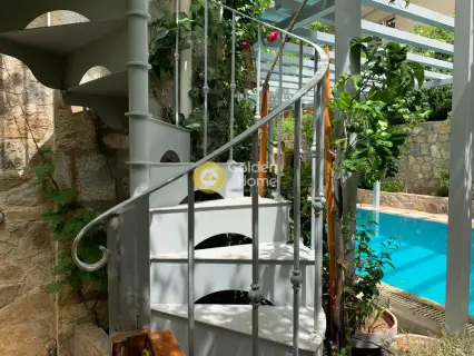 Floor Apartment 212m<sup>2</sup> for rent photo 42