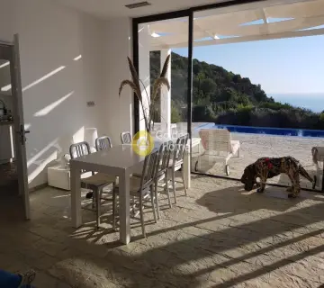 Μονοκατοικία 240τ.μ. προς πώληση φωτογραφία 2
