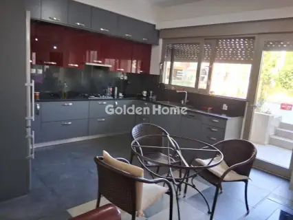 Independent Maisonette 395m<sup>2</sup> for sale photo 3