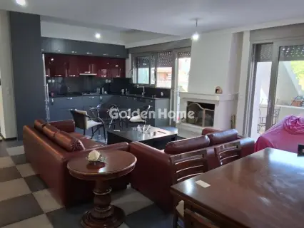 Independent Maisonette 395m<sup>2</sup> for sale photo 1