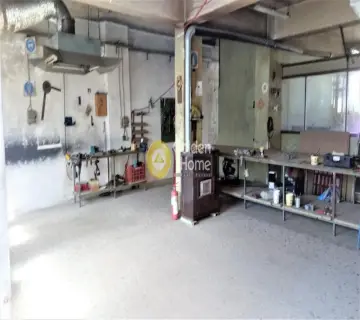 Industrial 230m<sup>2</sup> for sale photo 3
