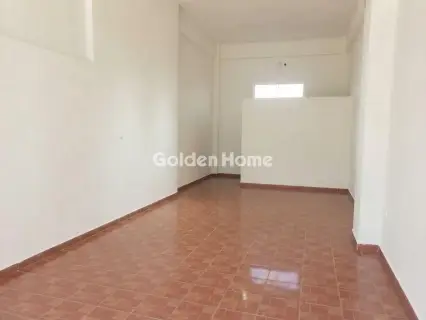 店铺 42m<sup>2</sup> for rent photo 3