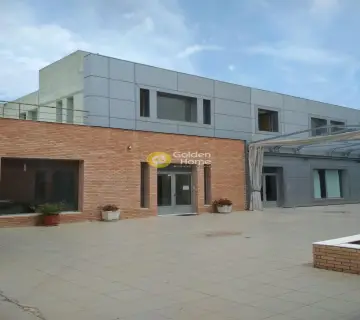 Independent Building 6400m<sup>2</sup> for sale photo 2