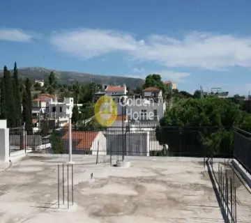 Building 305m<sup>2</sup> for sale photo 1732431
