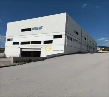 Industrial 7200m<sup>2</sup> for rent photo 3027977