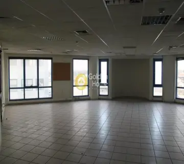 Office 200m<sup>2</sup> for rent photo 1786219