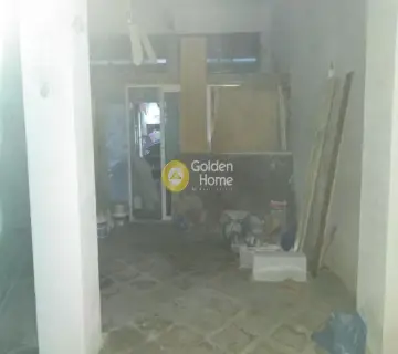 Store 48m<sup>2</sup> for rent photo 4