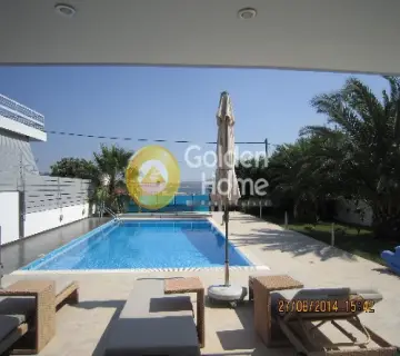 House 210m<sup>2</sup> for sale photo 2