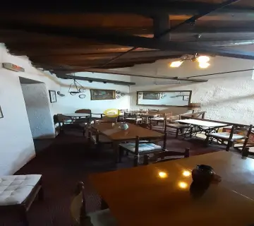 Hotel 430m<sup>2</sup> for sale photo 6