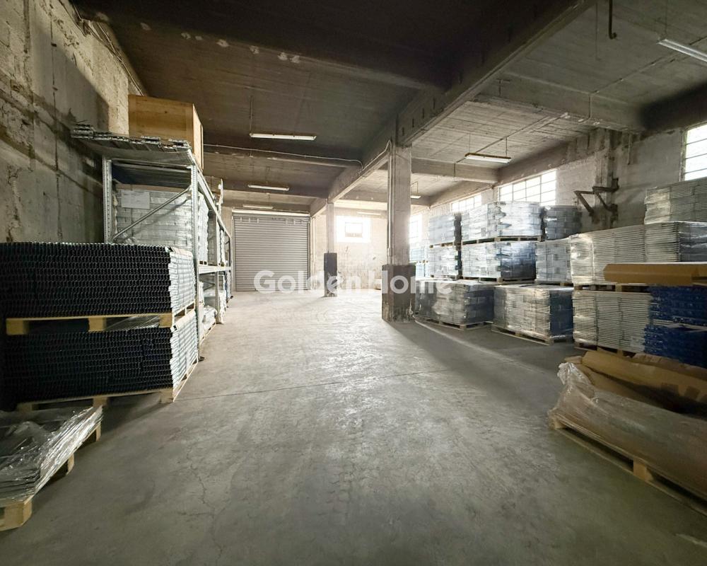 Industrial 2700m<sup>2</sup> for sale display photo