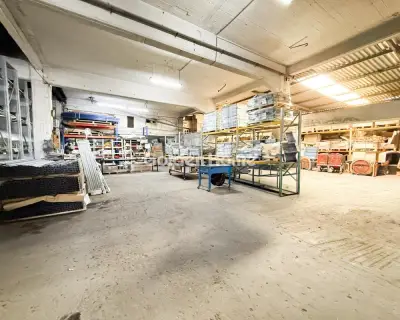 Industrial 2700m<sup>2</sup> for sale photo 2