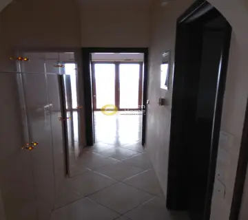 Floor Apartment 284m<sup>2</sup> for rent photo 70