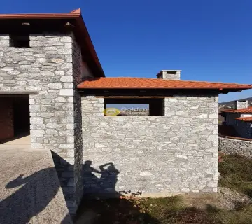 Independent Maisonette 120m<sup>2</sup> for sale photo 2