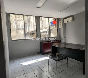 Office 370m<sup>2</sup> for rent photo 2