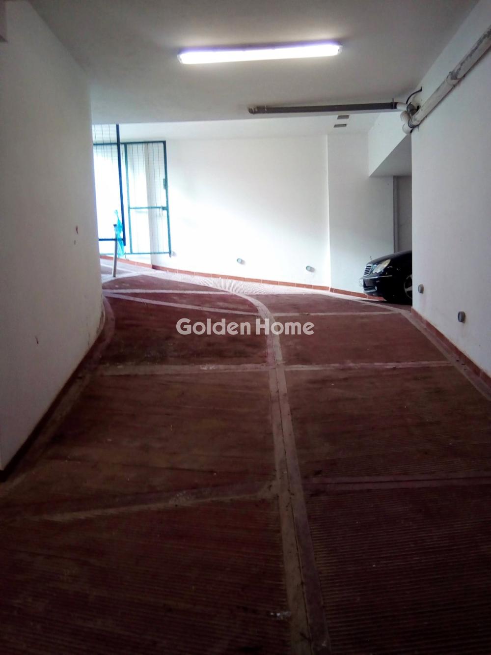 Floor Apartment 150m<sup>2</sup> for sale display photo