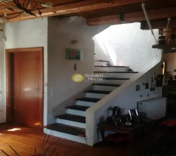 House 250m<sup>2</sup> for rent photo 11