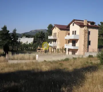 Μονοκατοικία 287τ.μ. προς πώληση φωτογραφία 2