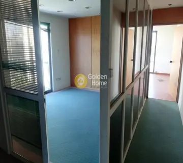 Office 175m<sup>2</sup> for rent photo 3