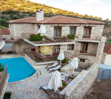 Hotel 900m<sup>2</sup> for sale photo 6