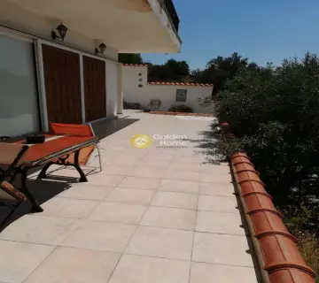 Μονοκατοικία 222τ.μ. προς πώληση φωτογραφία 3
