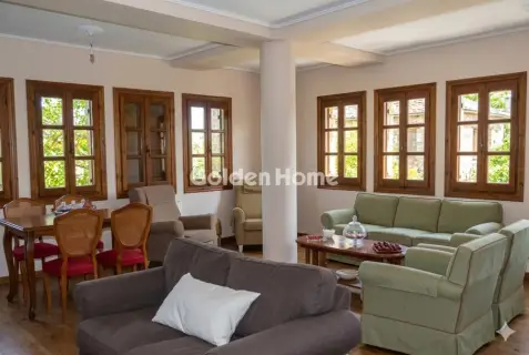 House 370m<sup>2</sup> for sale photo 6