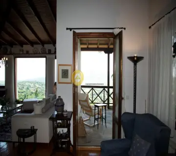 Independent Maisonette 470m<sup>2</sup> for sale photo 12