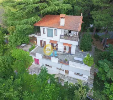 Independent Maisonette 470m<sup>2</sup> for sale photo 26