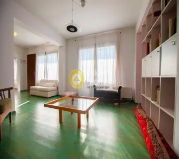 Independent Maisonette 470m<sup>2</sup> for sale photo 64