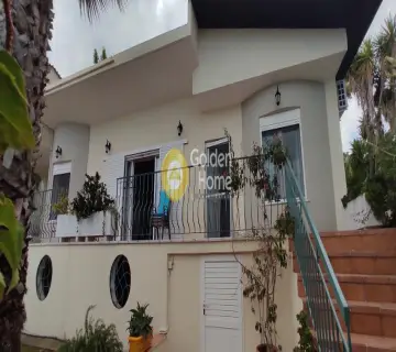 House 140m<sup>2</sup> for rent photo 1