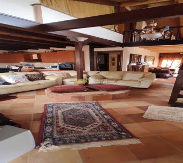 独立复式小屋 135m<sup>2</sup> for rent photo 3