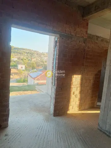 Maisonette Attached 81m<sup>2</sup> for sale photo 2