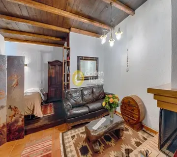 Studio 28m<sup>2</sup> for rent photo 1