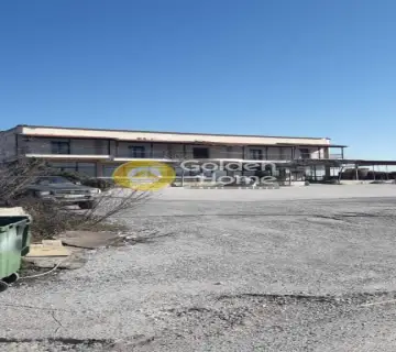 Independent Building 810m<sup>2</sup> for sale photo 3