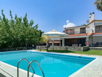 House 652m<sup>2</sup> for sale photo 2
