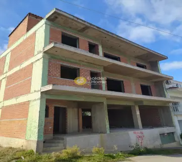 Building 548m<sup>2</sup> for sale photo 2