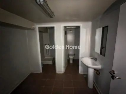 Store 130m<sup>2</sup> for rent photo 6