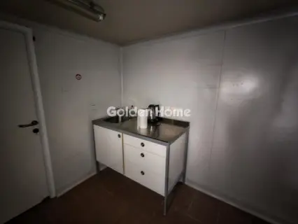 Store 130m<sup>2</sup> for rent photo 7