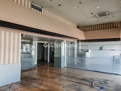 Store 130m<sup>2</sup> for rent photo 2