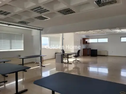 Independent Building 975m<sup>2</sup> for rent photo 9