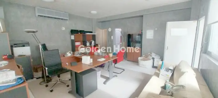 Office 60m<sup>2</sup> for rent photo 2