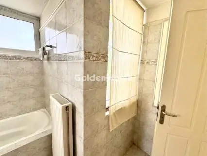 House 200m<sup>2</sup> for sale photo 64