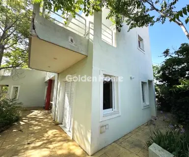 House 200m<sup>2</sup> for sale photo 77