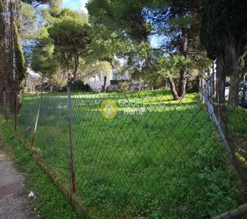 Residential 837m<sup>2</sup> for sale photo 2