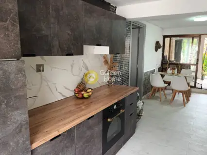 House 140m<sup>2</sup> for sale photo 2