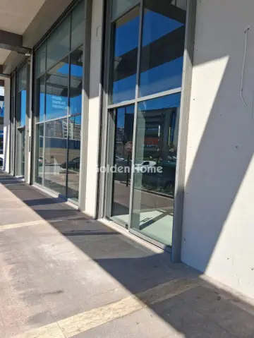 Store 220m<sup>2</sup> for sale photo 1