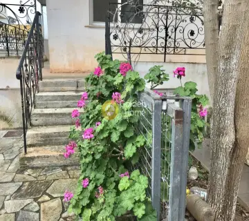 Κτίριο 320τ.μ. προς πώληση φωτογραφία 2459456