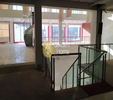店铺 900m<sup>2</sup> for rent photo 3