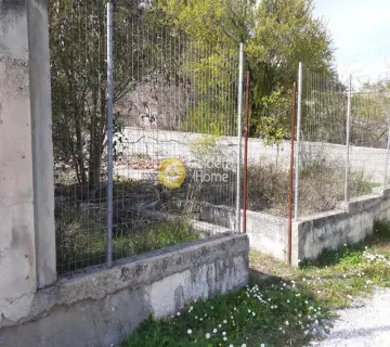 Οικιστικό 310τ.μ. προς πώληση φωτογραφία 1