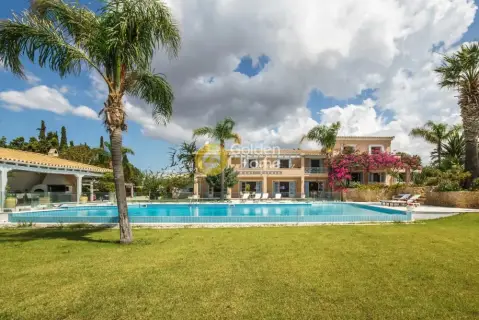 House 490m<sup>2</sup> for sale photo 4