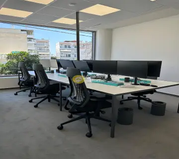 Office 261m<sup>2</sup> for rent photo 4